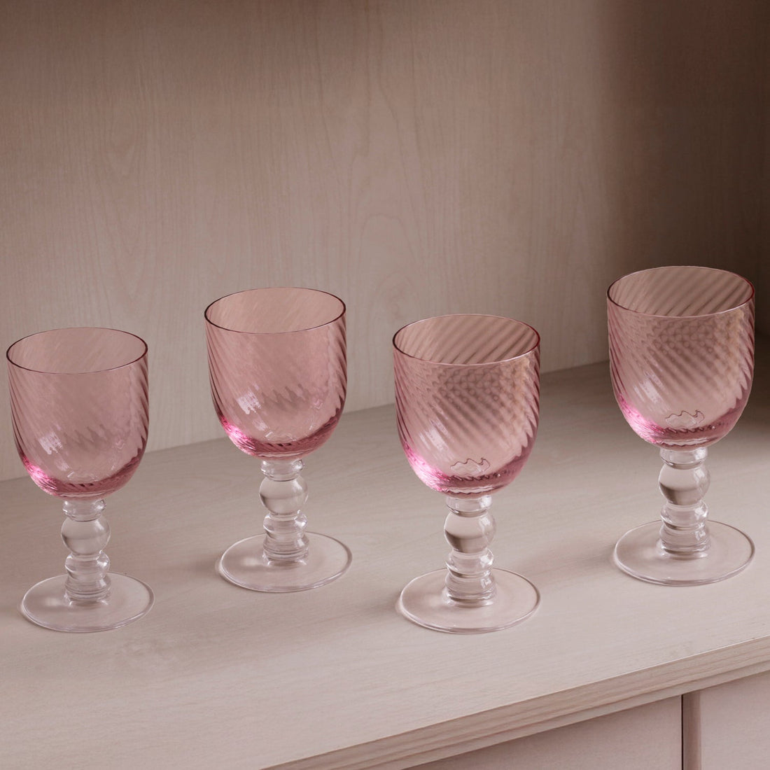 glass-french-swirl-wine-set-of-4-pink