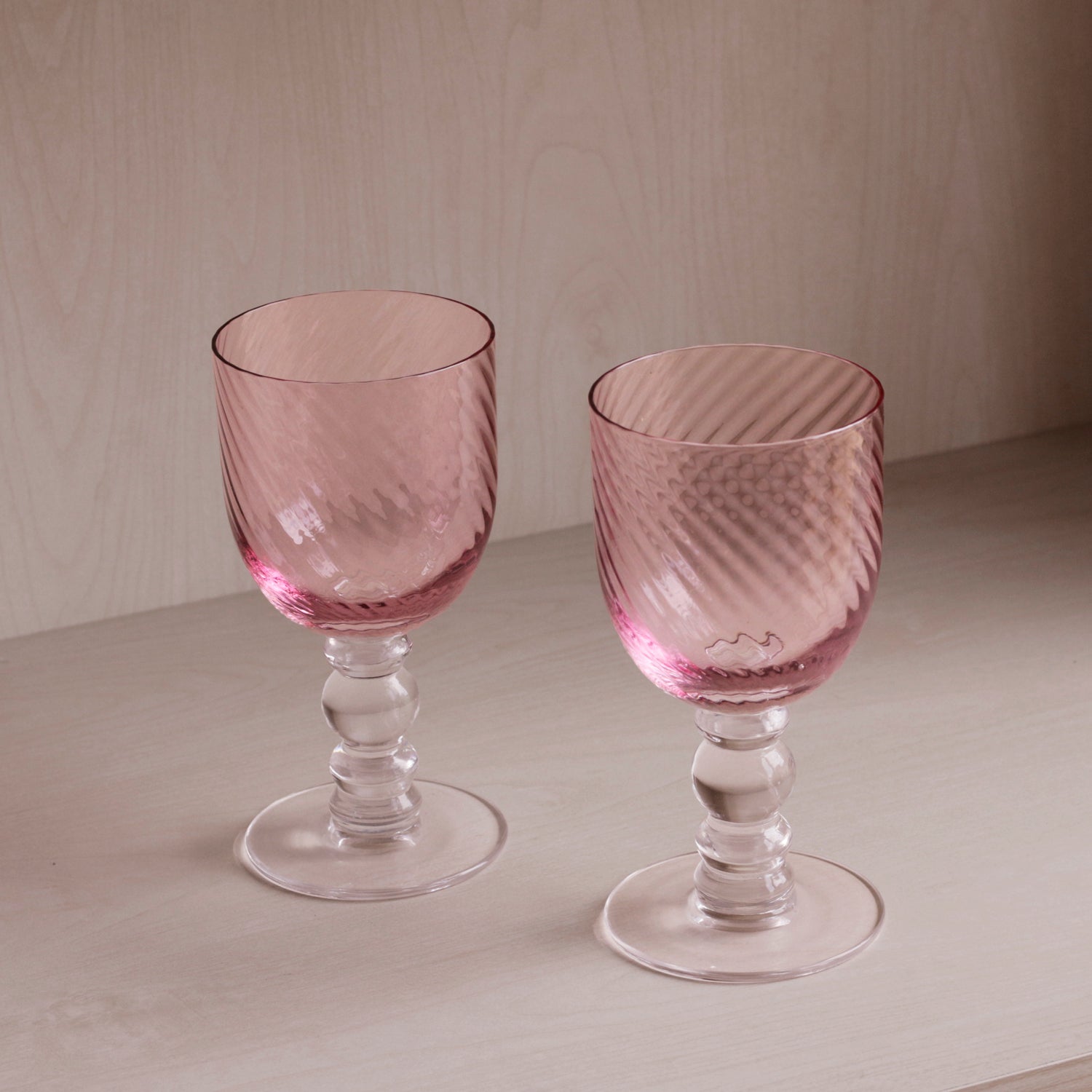glass-french-swirl-wine-set-of-4-pink