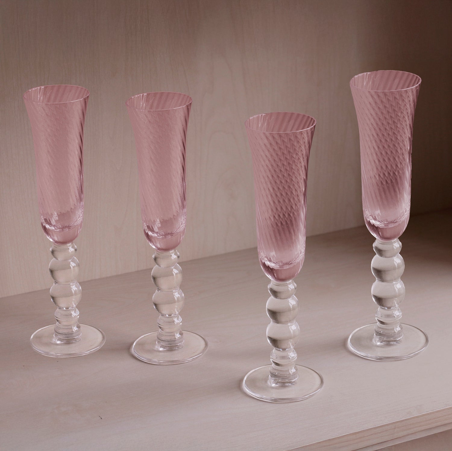glass-french-swirl-champagne-flute-set-of-4-pink