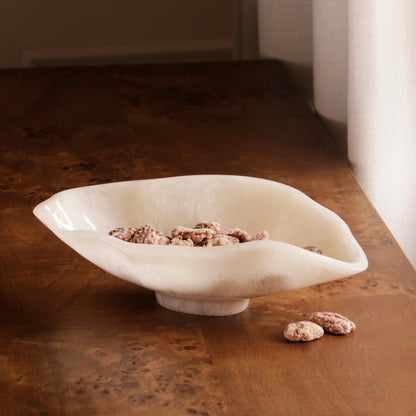 resin-alabaster-small-oval-bowl-white-swirl
