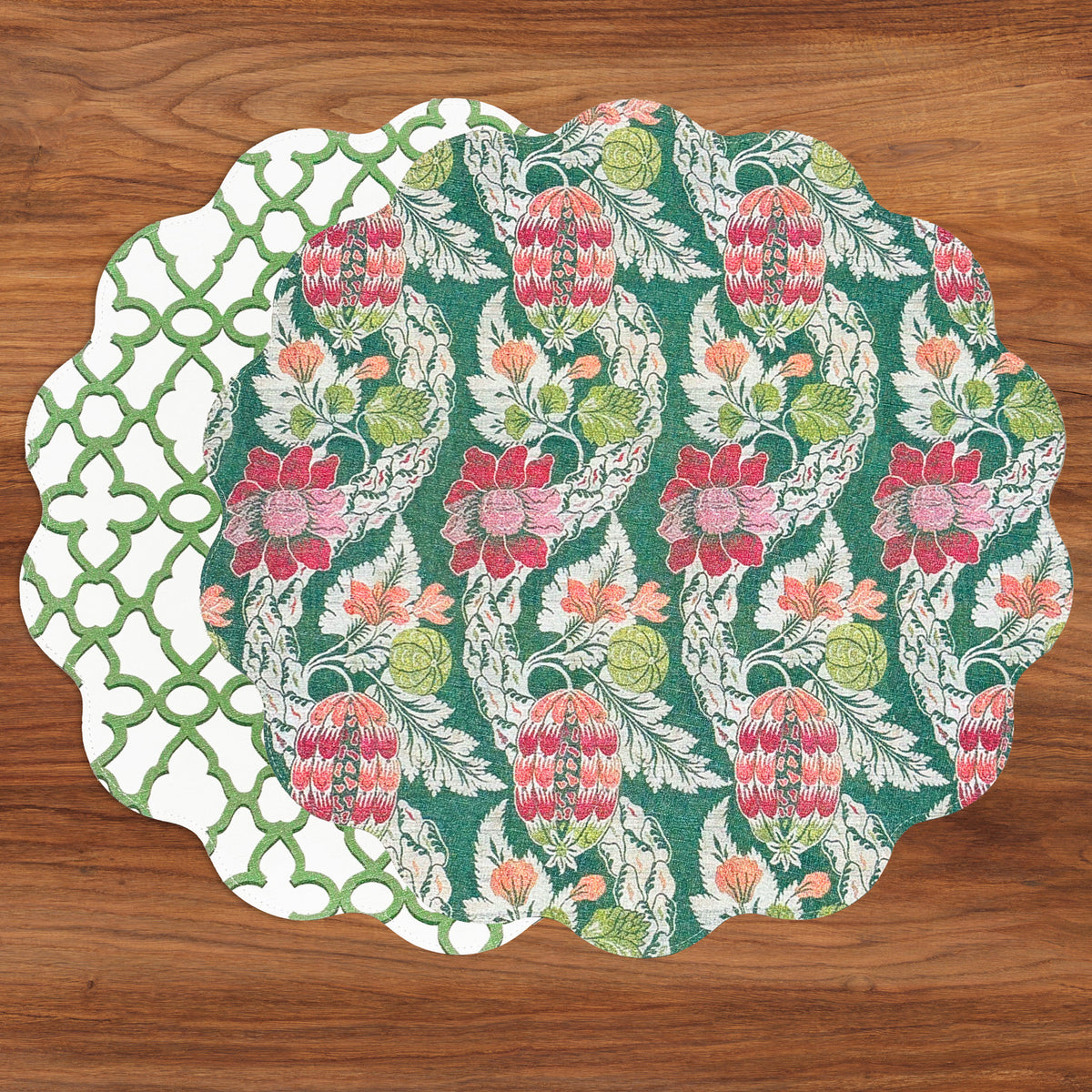 VIDA Laurent and Trellis Reversible Round Placemats Set of 4 (Green &amp; White)