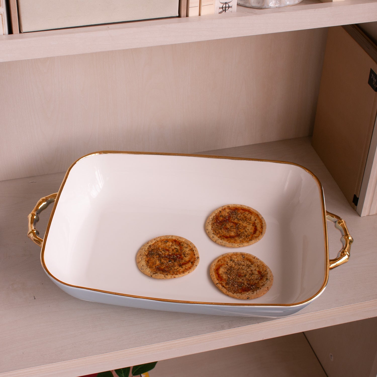 CERAMIC Bambu Rectangular Casserole (Periwinkle &amp; White)