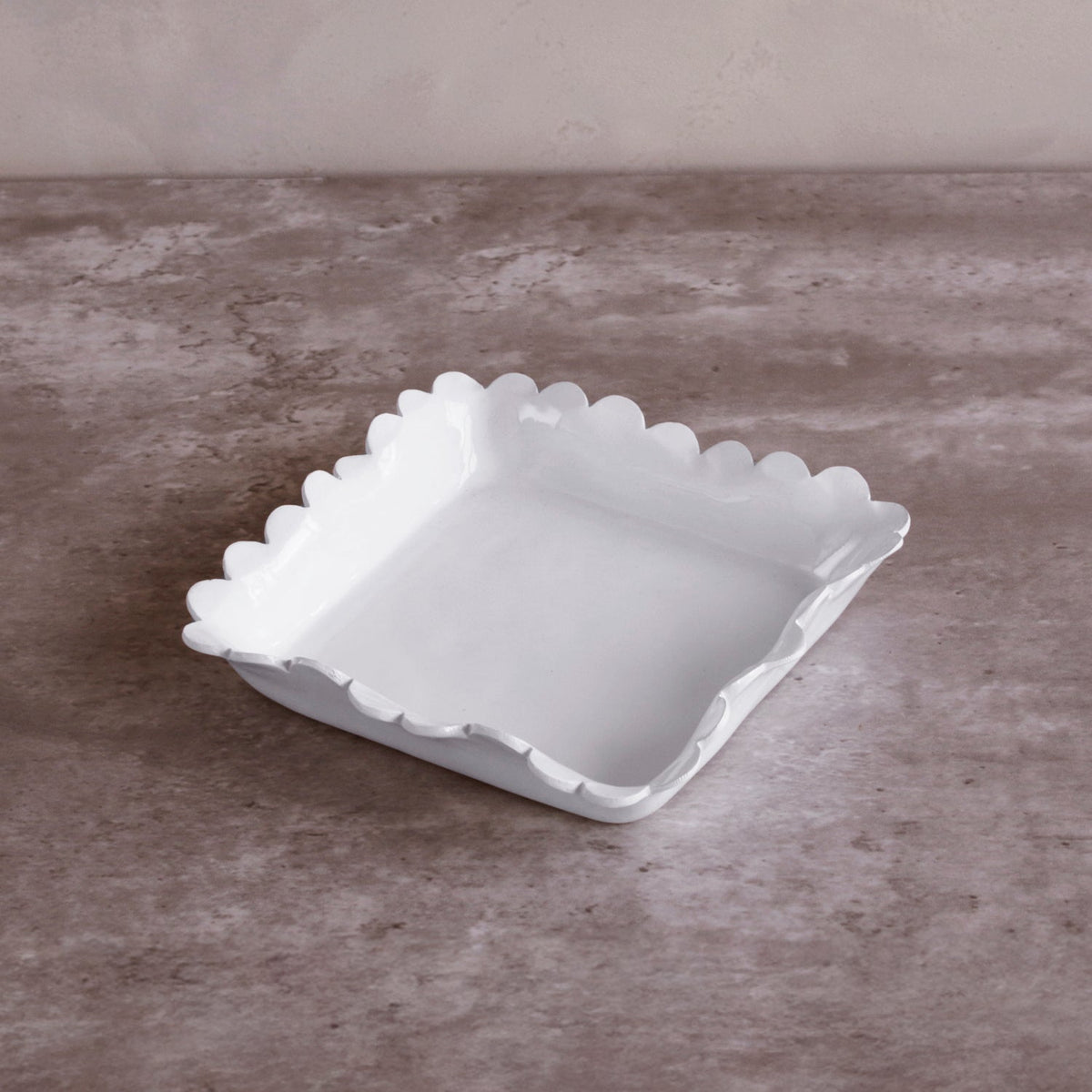 vida-colette-dinner-napkin-holder-white