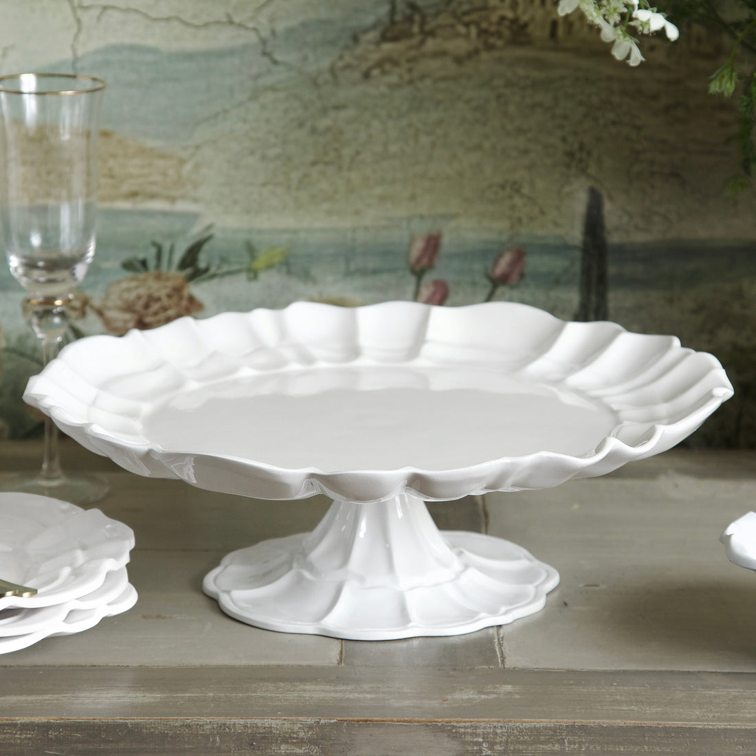 VIDA Tuscany Pedestal Cake Plate (White)