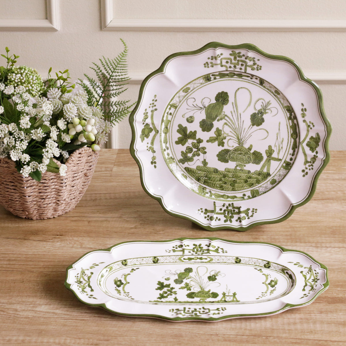 VIDA Faenza Round Platter | Charger (Green and White)