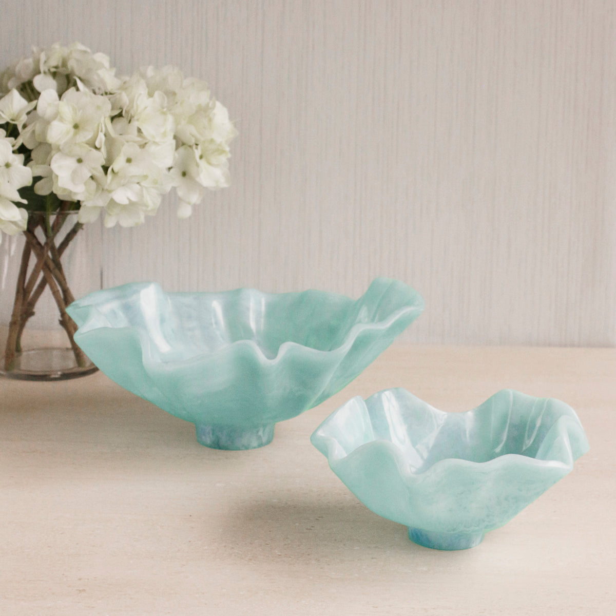 RESIN Bloom Medium Bowl (Aqua)
