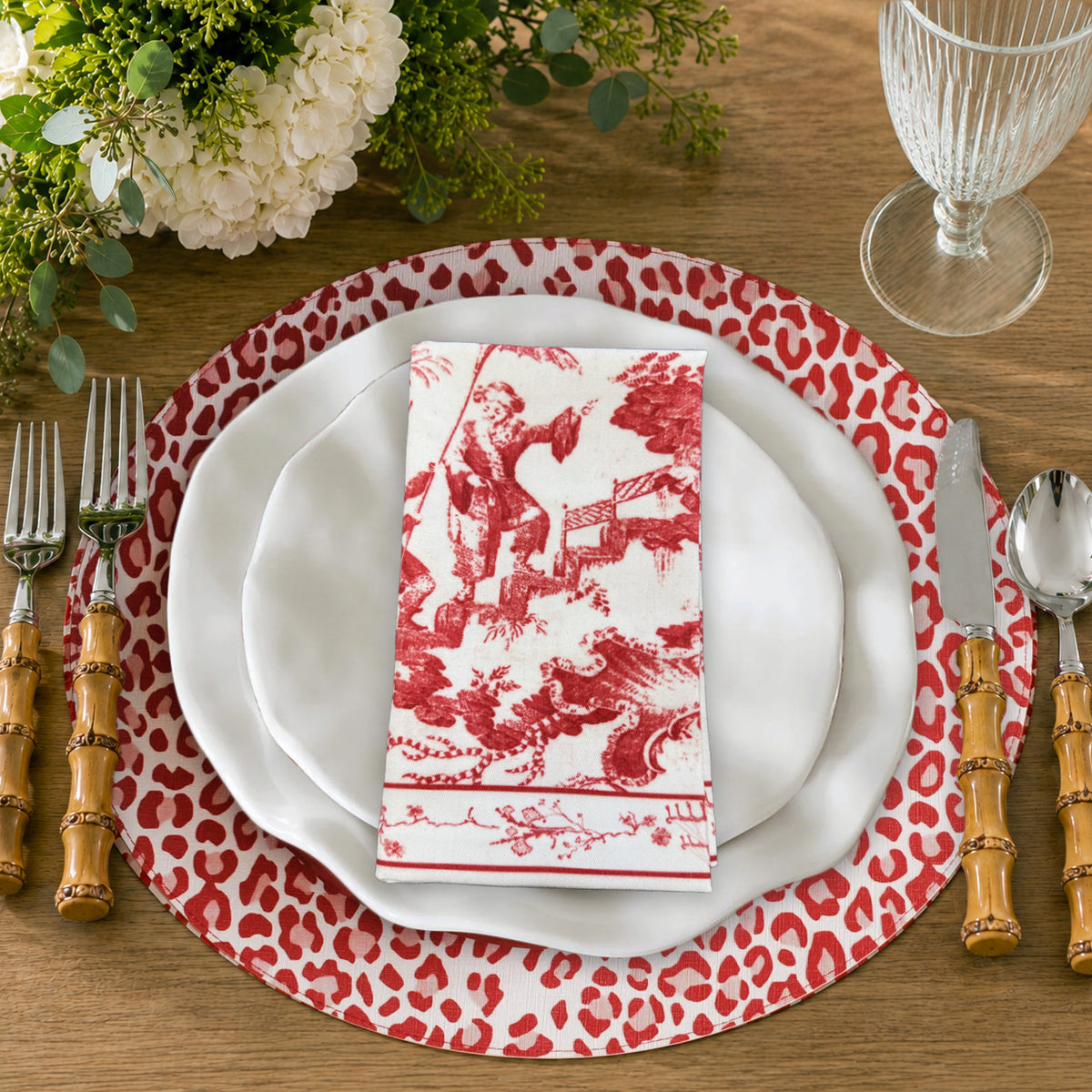LINENS Chinoiserie Napkins 20 x 20 Set of 4 (Red and White)