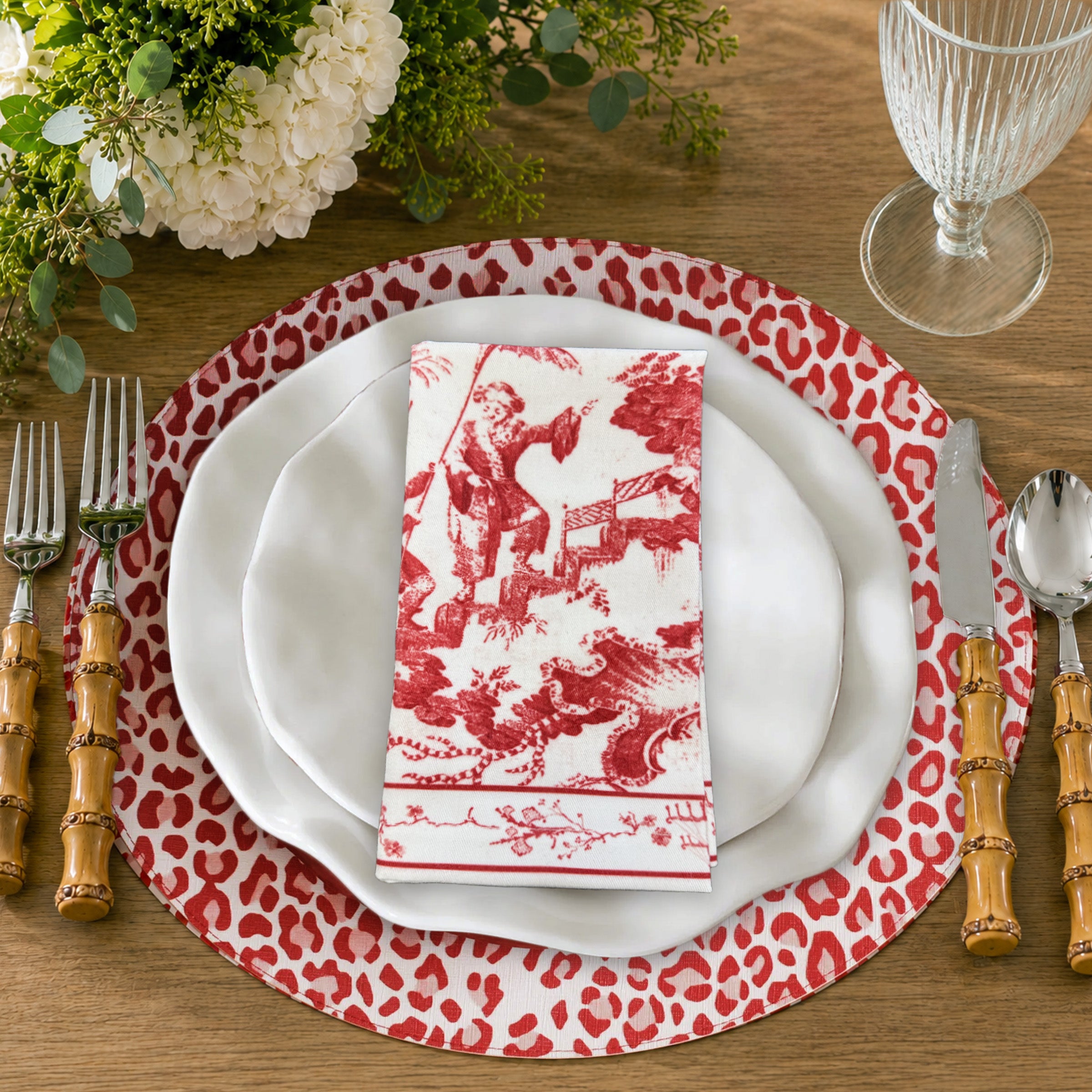 LINENS Chinoiserie Napkins 20 x 20 Set of 4 (Red and White)