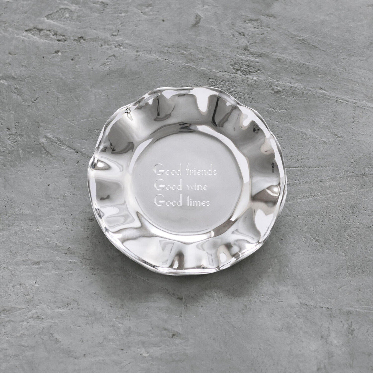 beatriz-ball-wholesale-giftables-vento-wine-plate-good-friends-good-wine-good-times