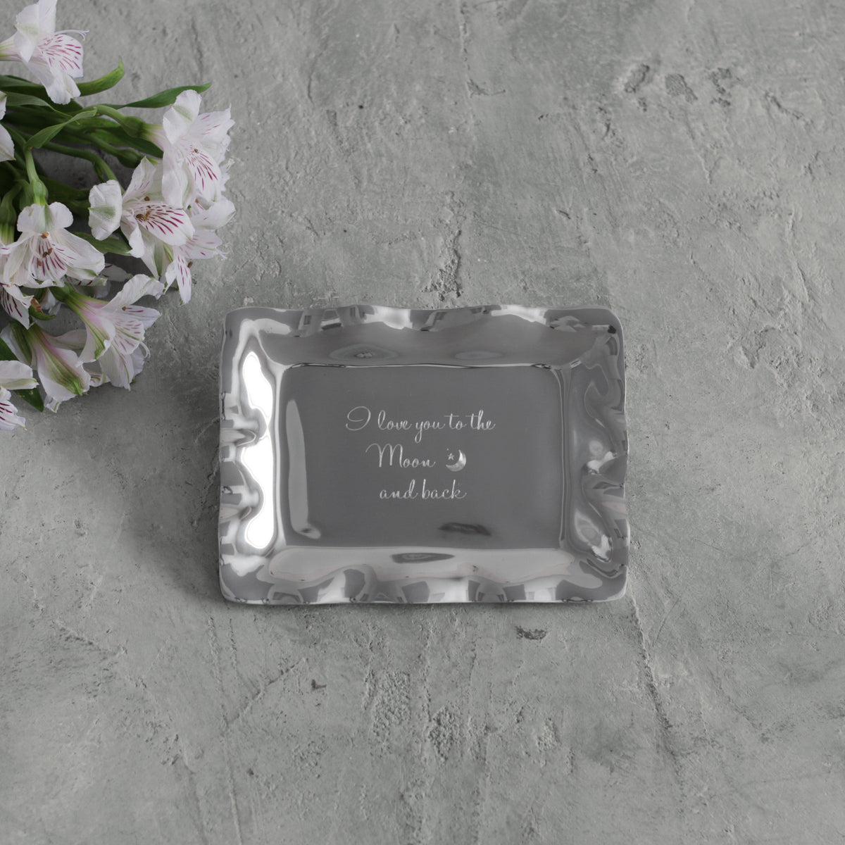 beatriz-ball-wholesale-giftables-vento-engraved-tray-love-you-to-moon-back