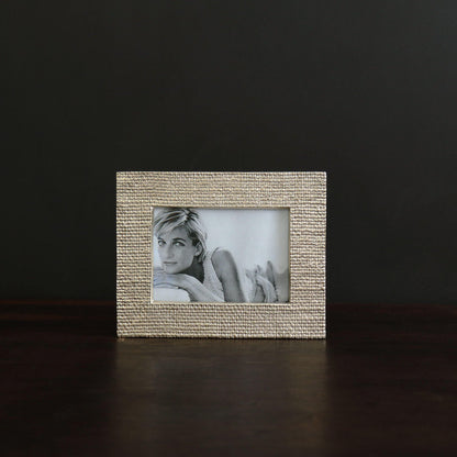 beatriz-ball-wholesale-frame-sierra-modern-tela-5-x-7-frame-gold