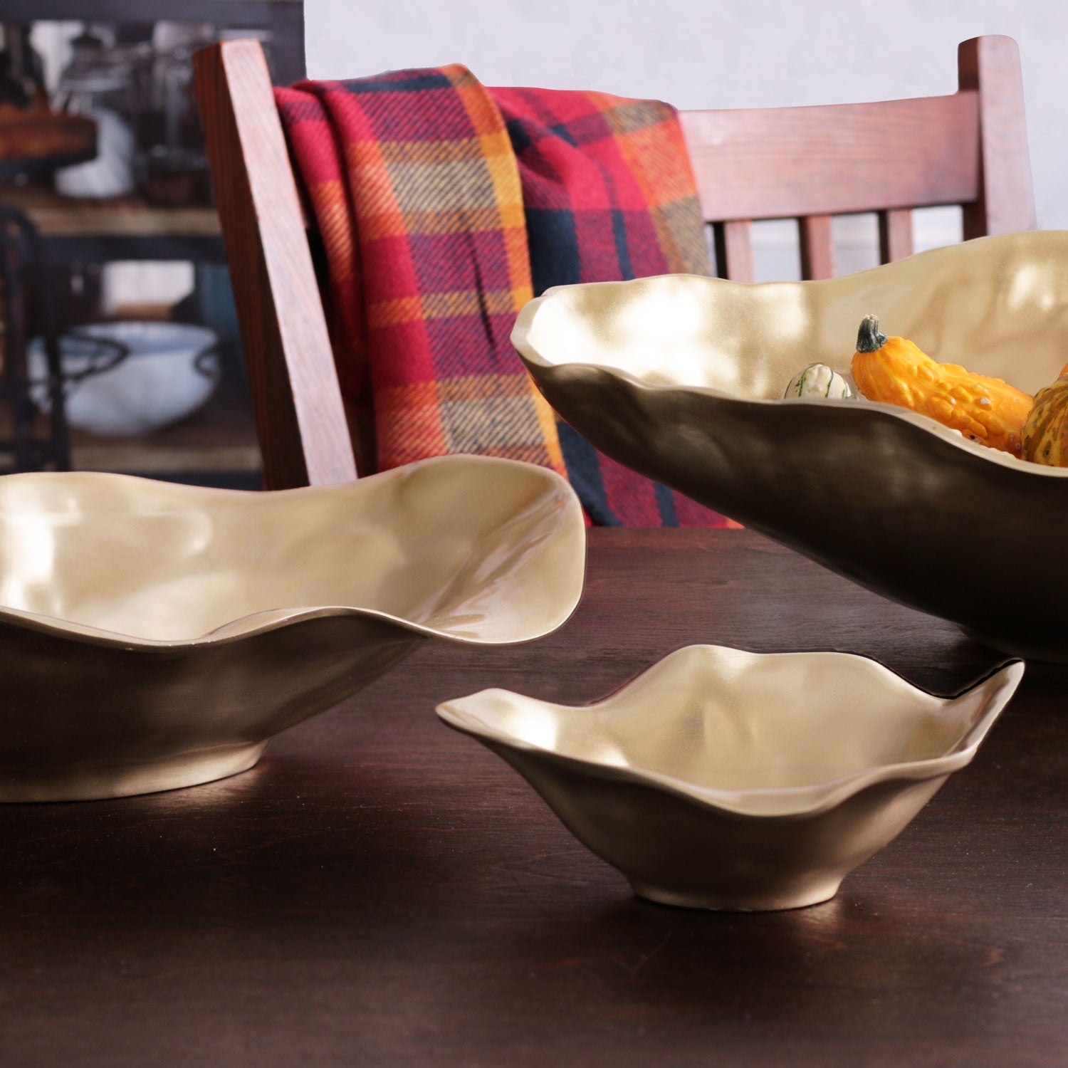 beatriz-ball-wholesale-sierra-modern-maia-small-oval-bowl-gold