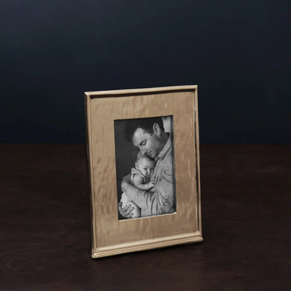 beatriz-ball-wholesale-frame-emerson-4-x-6-vertical-gold