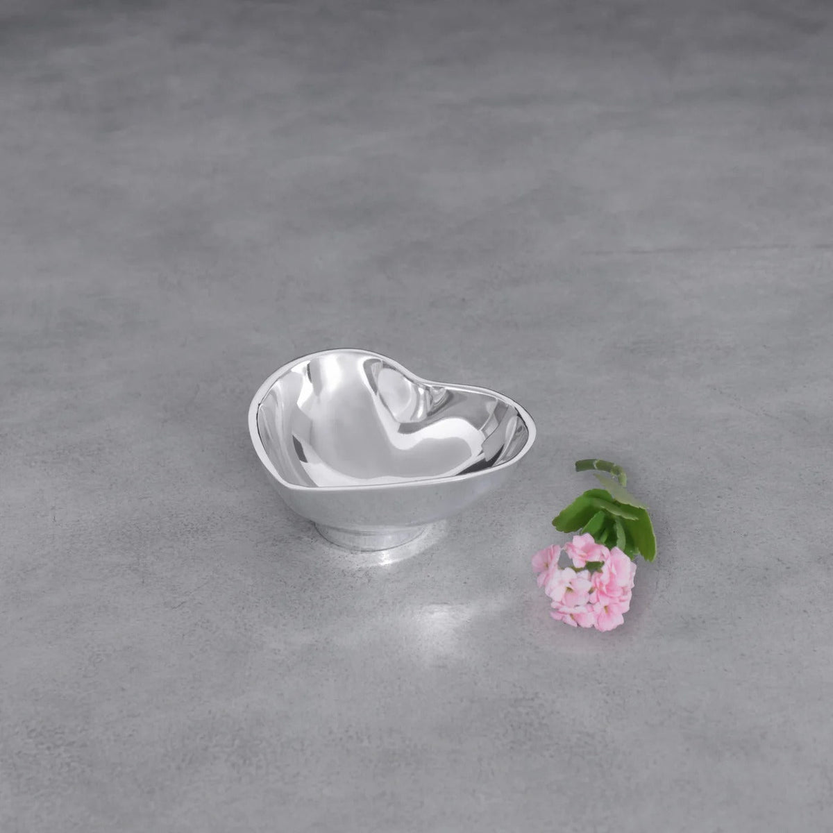 beatriz-ball-wholesale-giftables-deep-heart-mini-bowl