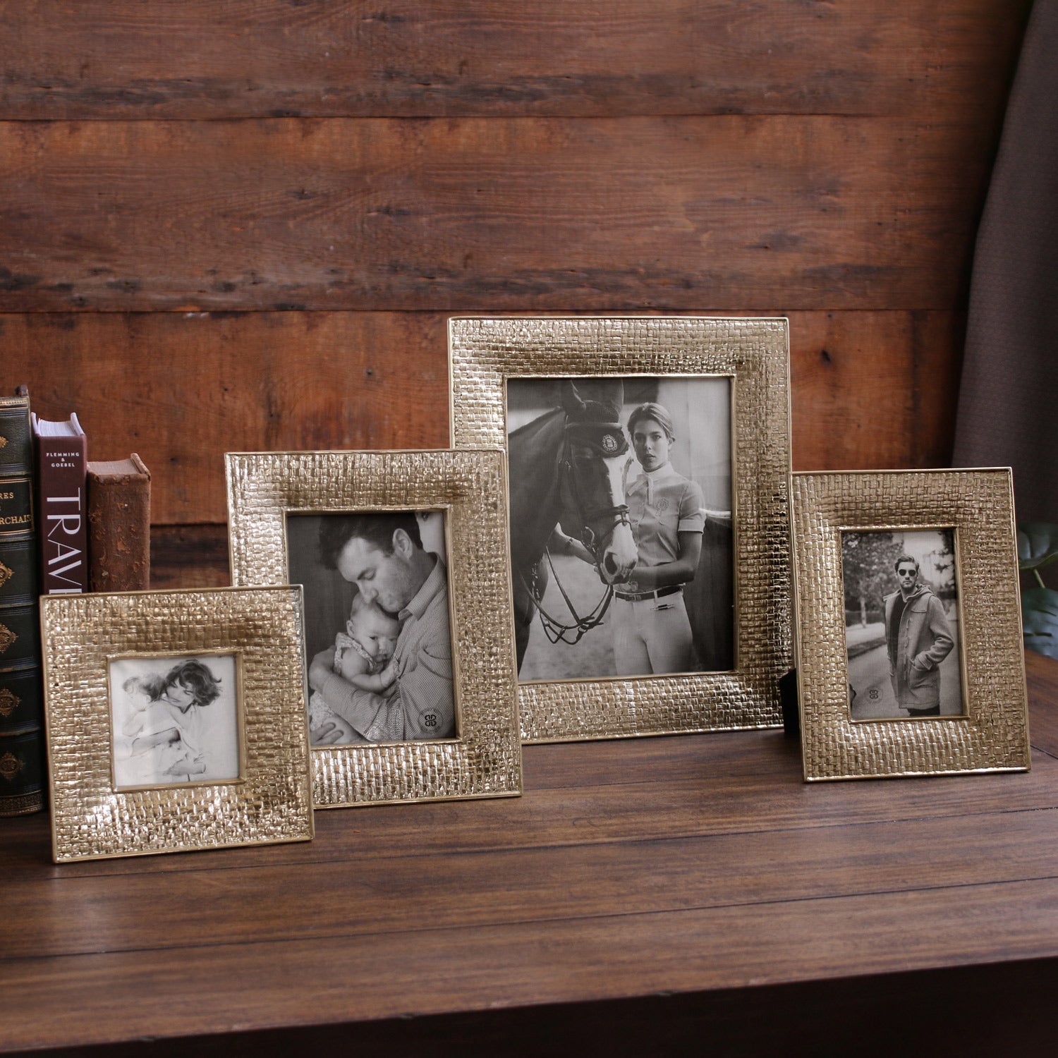 beatriz-ball-wholesale-frame-sierra-modern-nassau-5-x-7-frame-gold