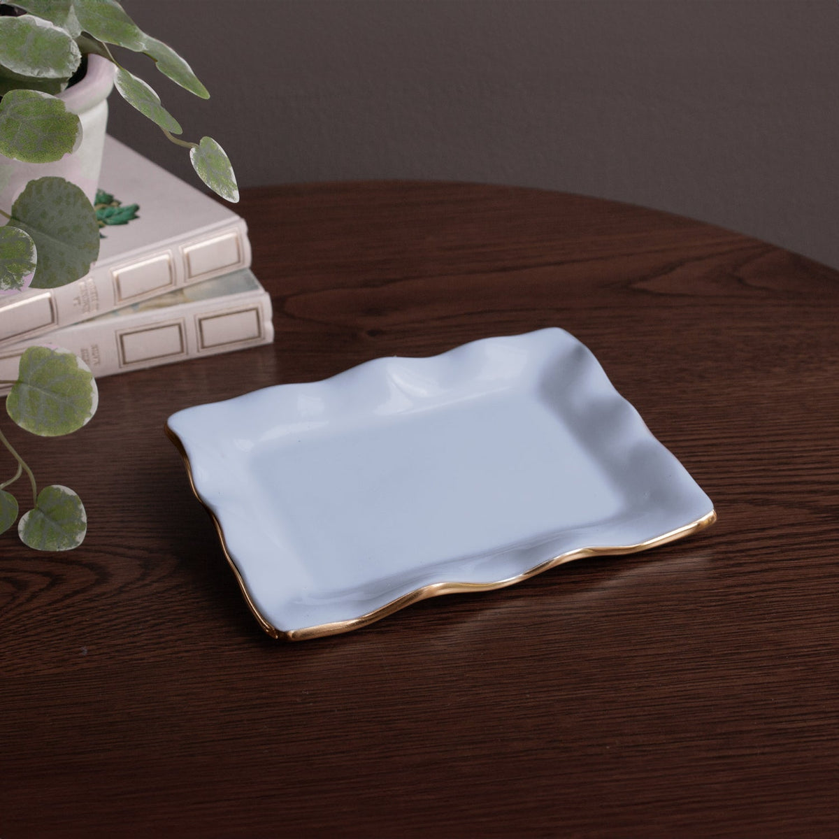 beatriz-ball-wholesale-encanto-vento-small-rectangular-tray-periwinkle