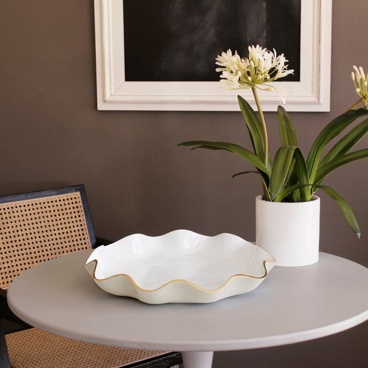 encanto-carola-large-round-platter-cream-and-white