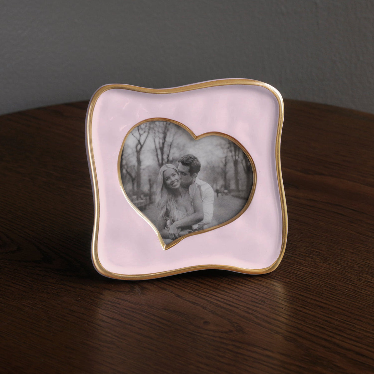 frame-encanto-curved-heart-5-x-5-camellia