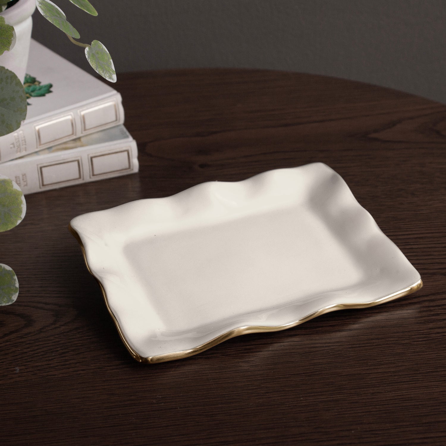 encanto-vento-small-rectangular-tray-cream
