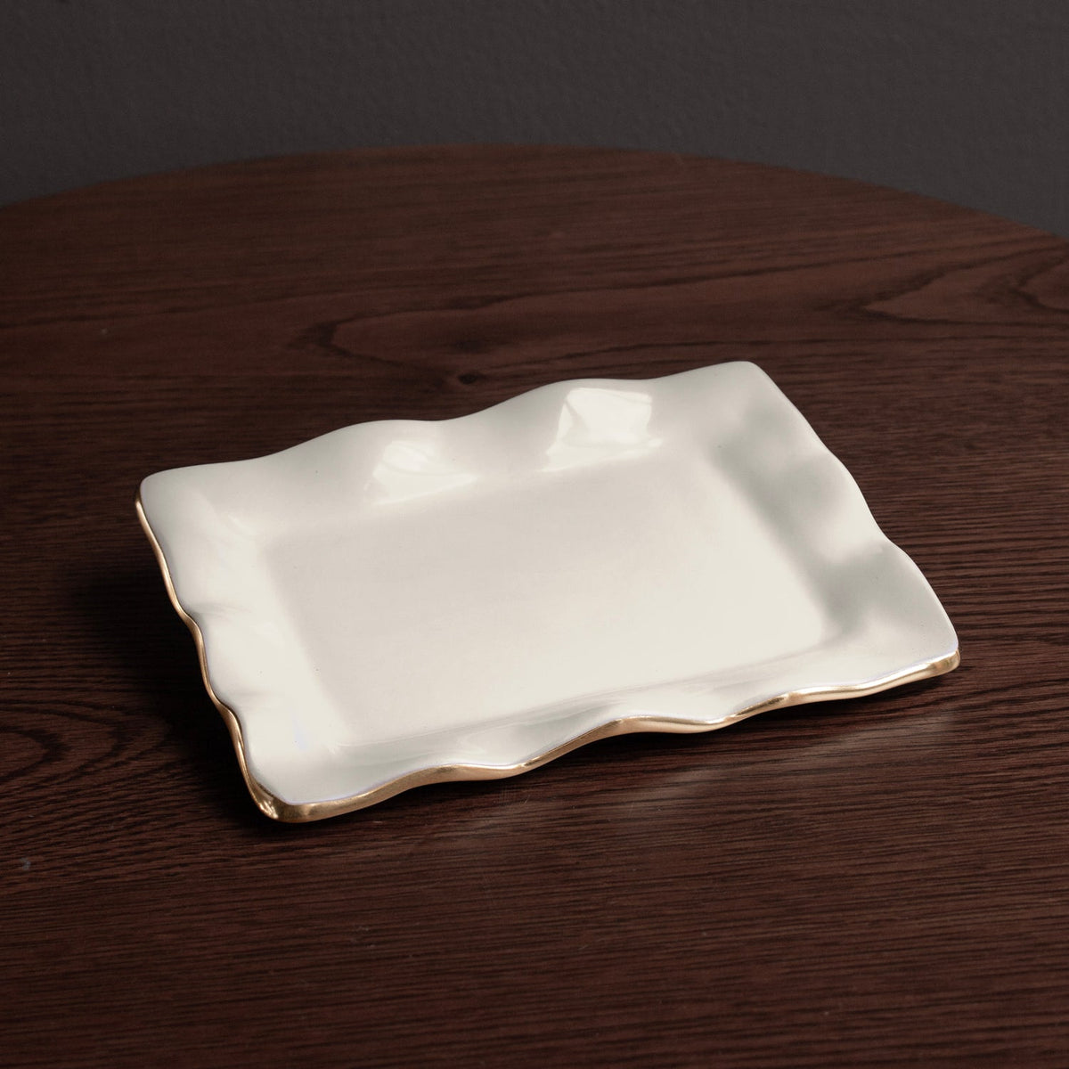 encanto-vento-small-rectangular-tray-cream