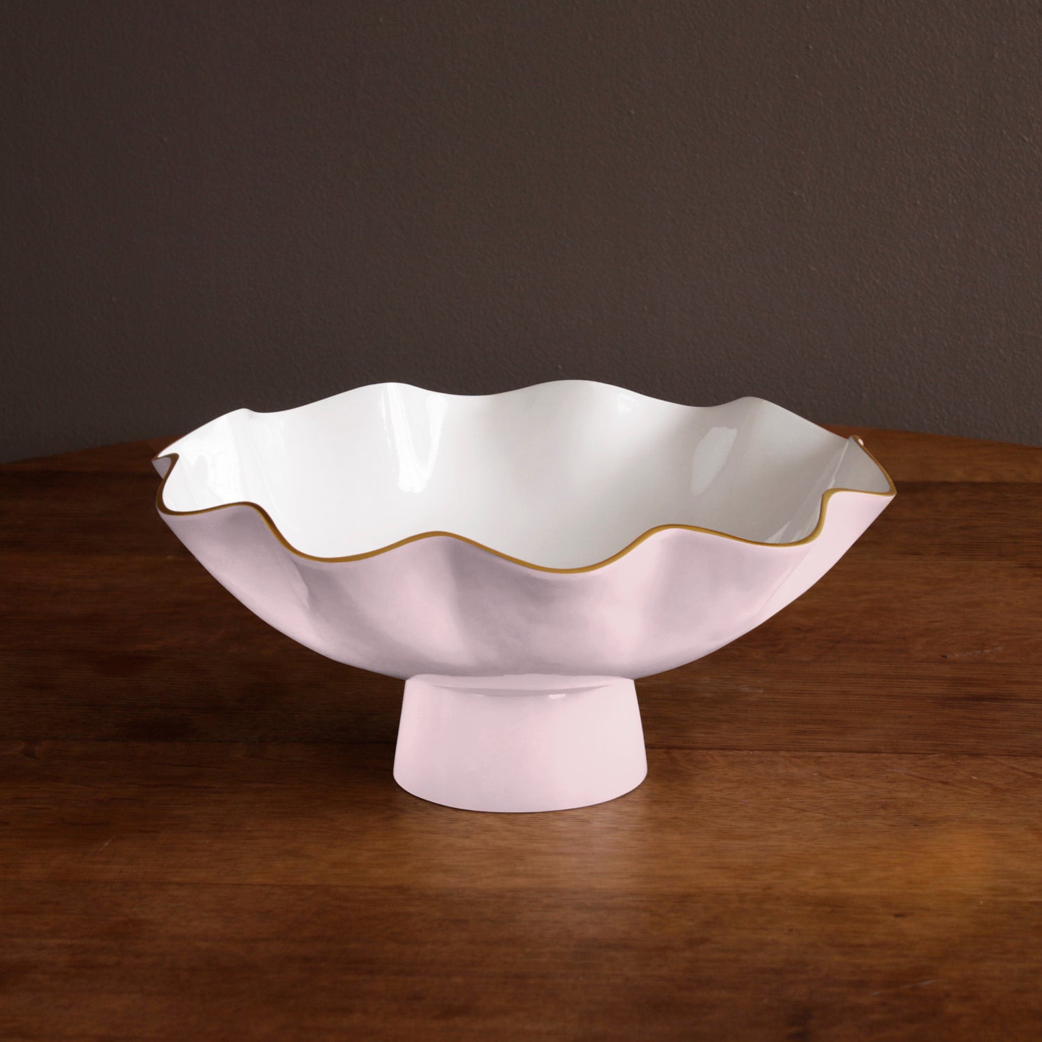 encanto-carola-large-pedestal-camellia-and-white