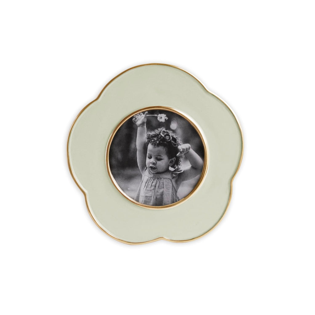 encanto-amelia-frame-4-pistachio